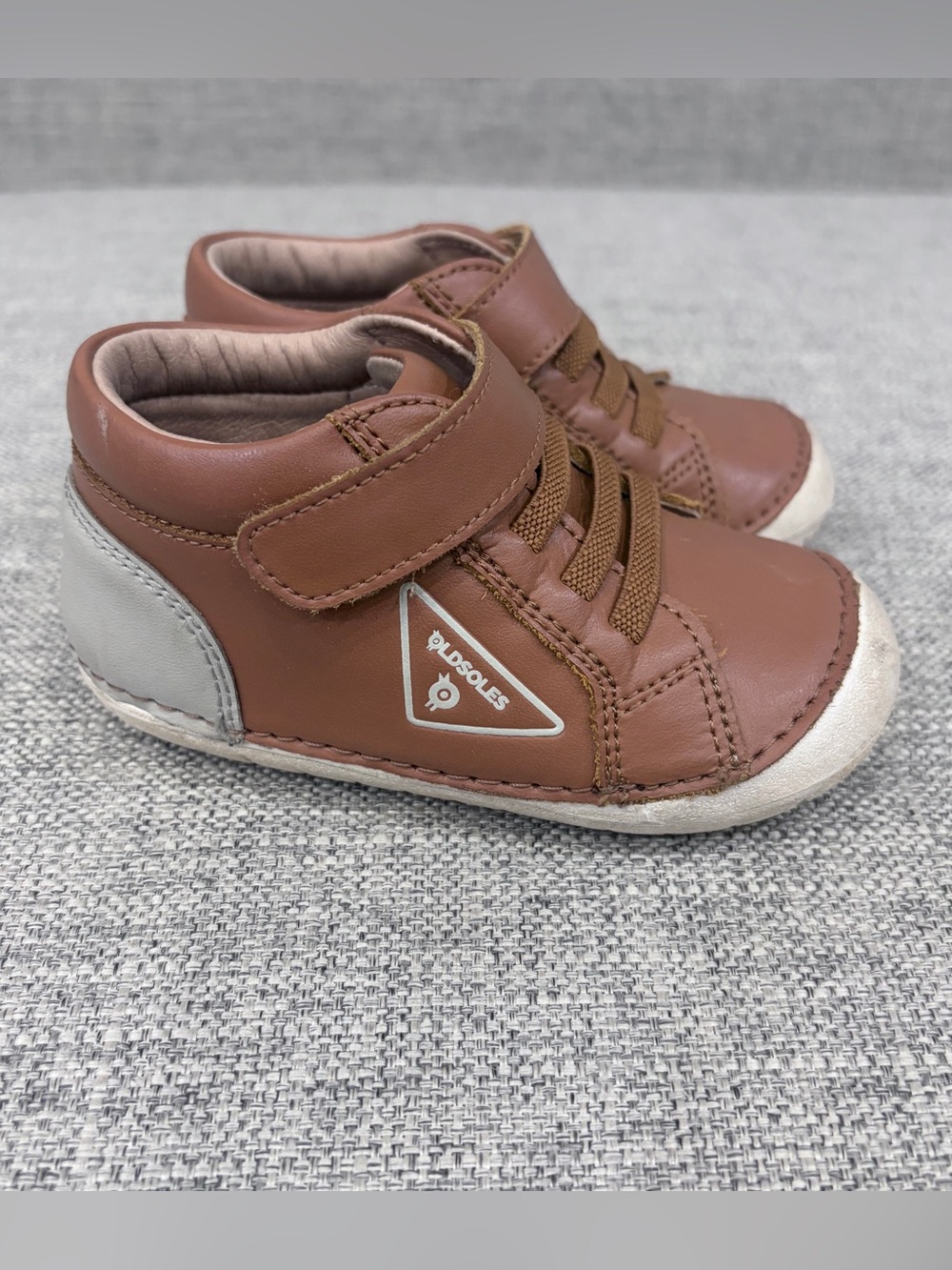 Old Soles size 23 (US size 7) GUC